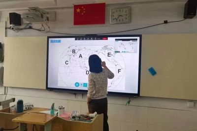 教育液晶黑板&ldquo;彩電系&rdquo;崛起的歷史機(jī)遇
